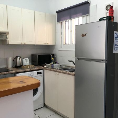 Paphos Stylish 1 Bedroom Apartment In Limnaria Gardens מראה חיצוני תמונה