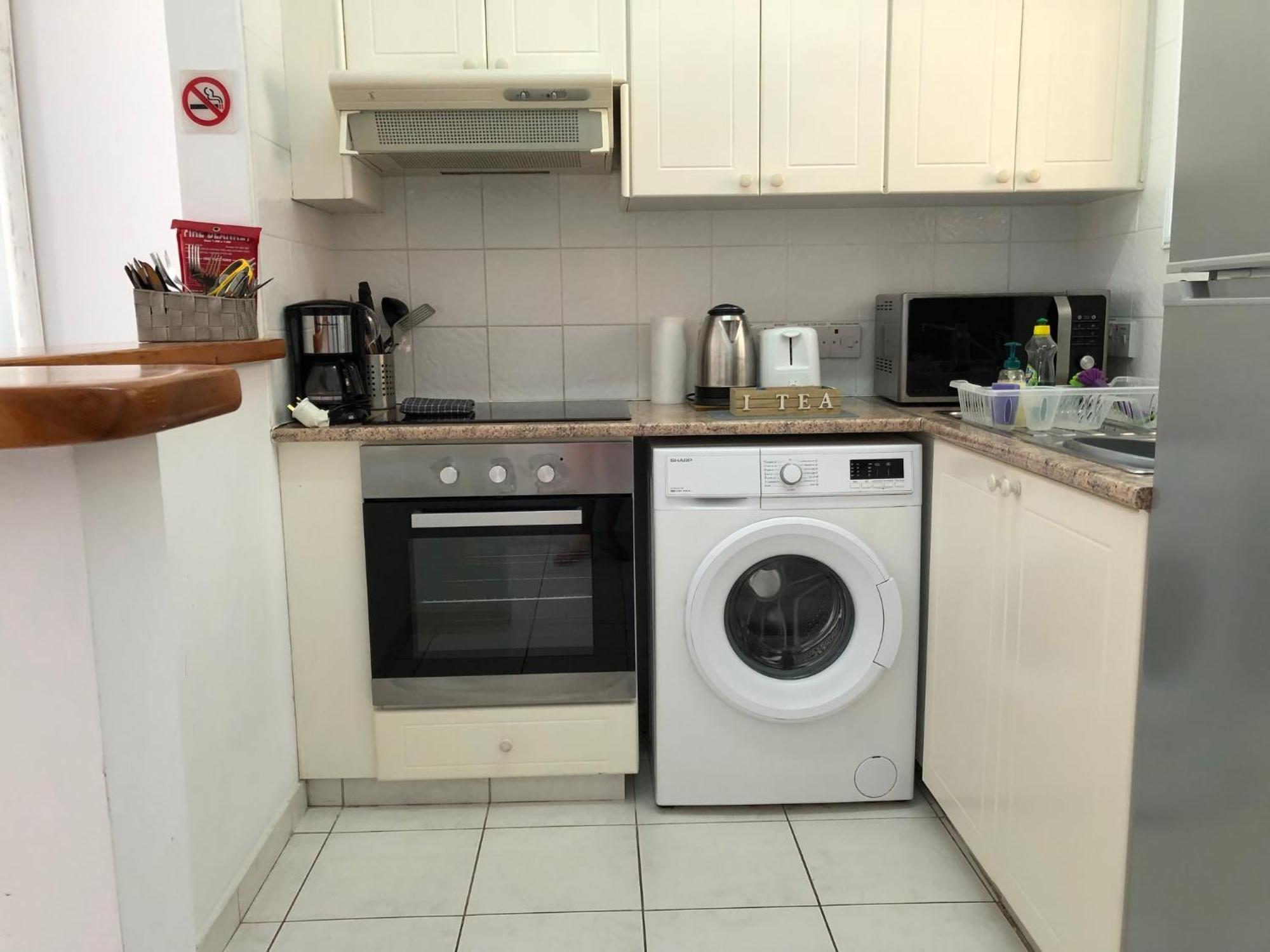 Paphos Stylish 1 Bedroom Apartment In Limnaria Gardens מראה חיצוני תמונה