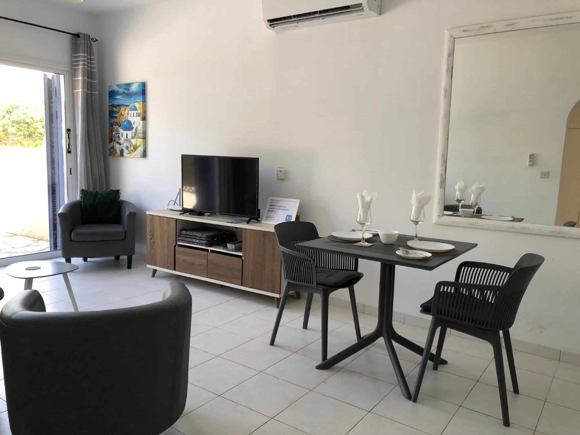 Paphos Stylish 1 Bedroom Apartment In Limnaria Gardens מראה חיצוני תמונה