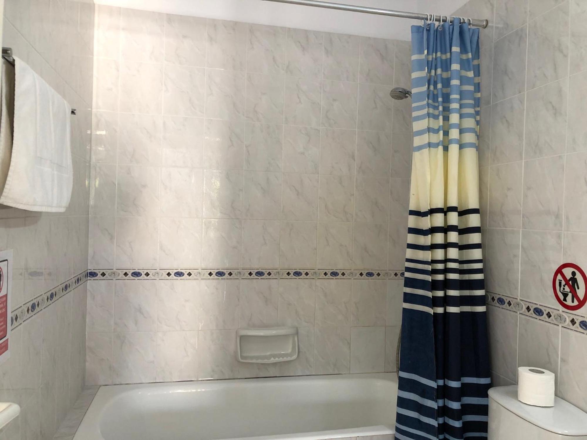 Paphos Stylish 1 Bedroom Apartment In Limnaria Gardens מראה חיצוני תמונה