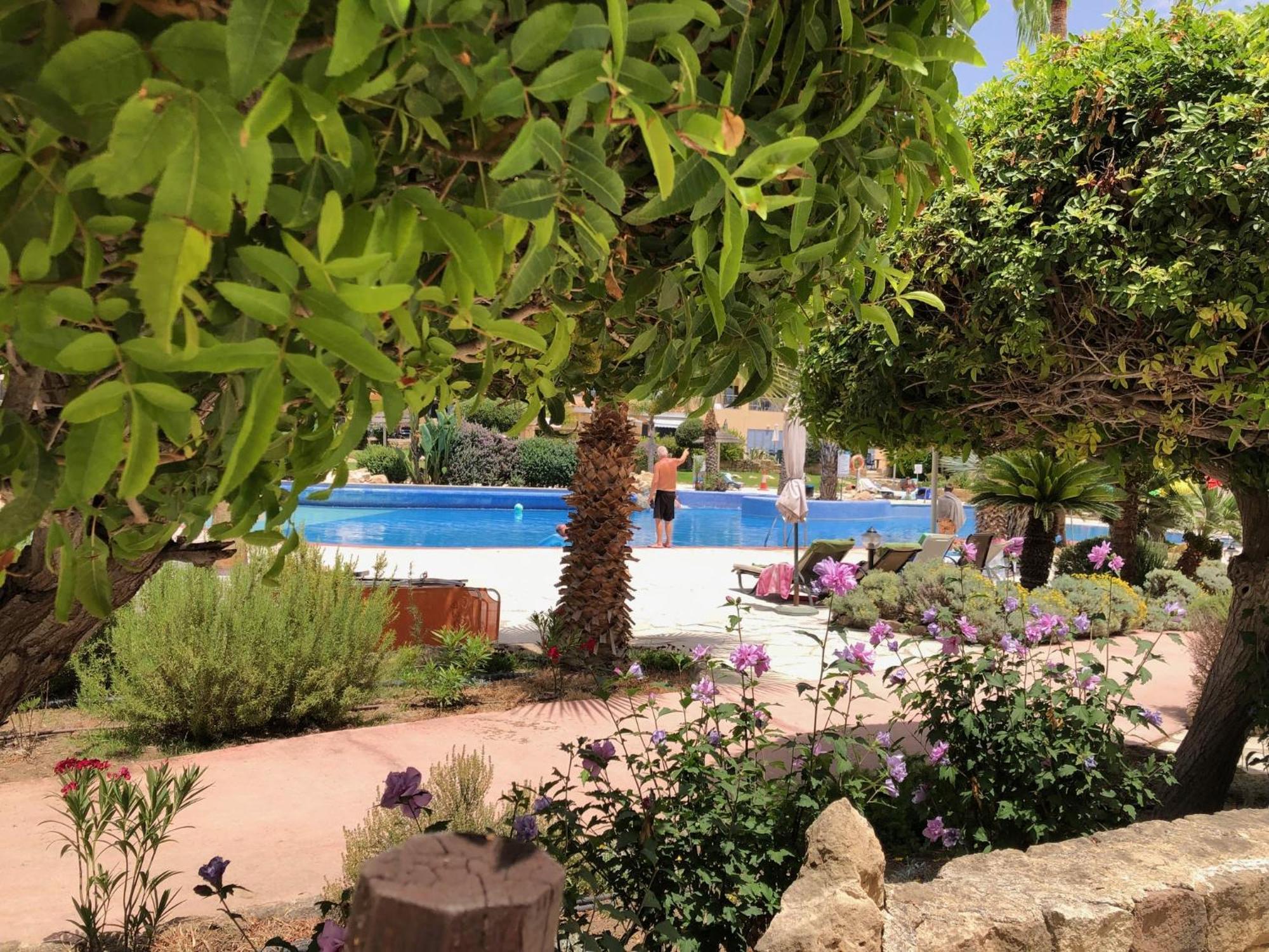Paphos Stylish 1 Bedroom Apartment In Limnaria Gardens מראה חיצוני תמונה